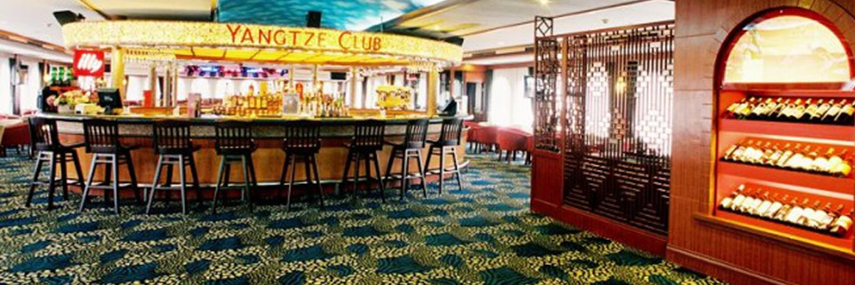 Victoria Anna, Lounge Bar Yangtze Club