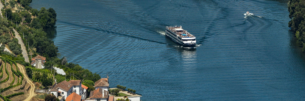 MS Douro Cruiser, navegación cerca de Pinhao