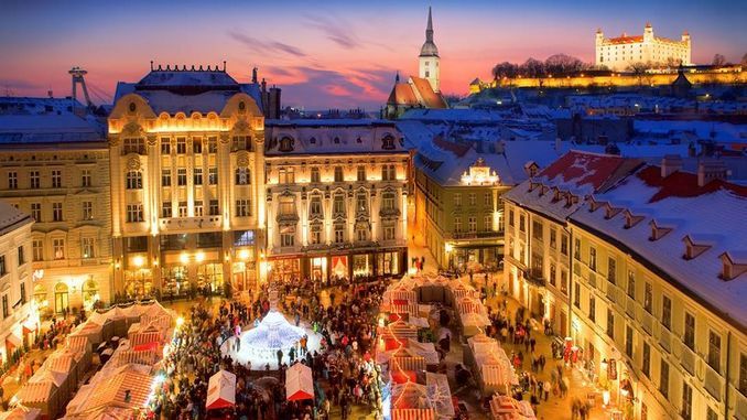 Mercados de Navidad  y Navidad en Danubio