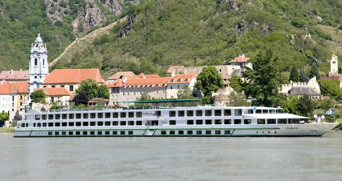 Crucero Danubio occidental, Puertas de Hierro a Viena