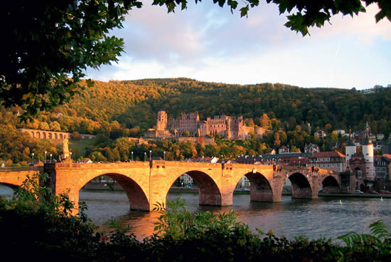 Heidelberg, al fondo su castillo
