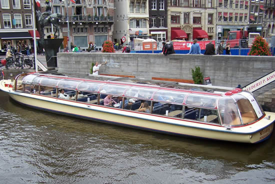 Amsterdam, bateau mouche